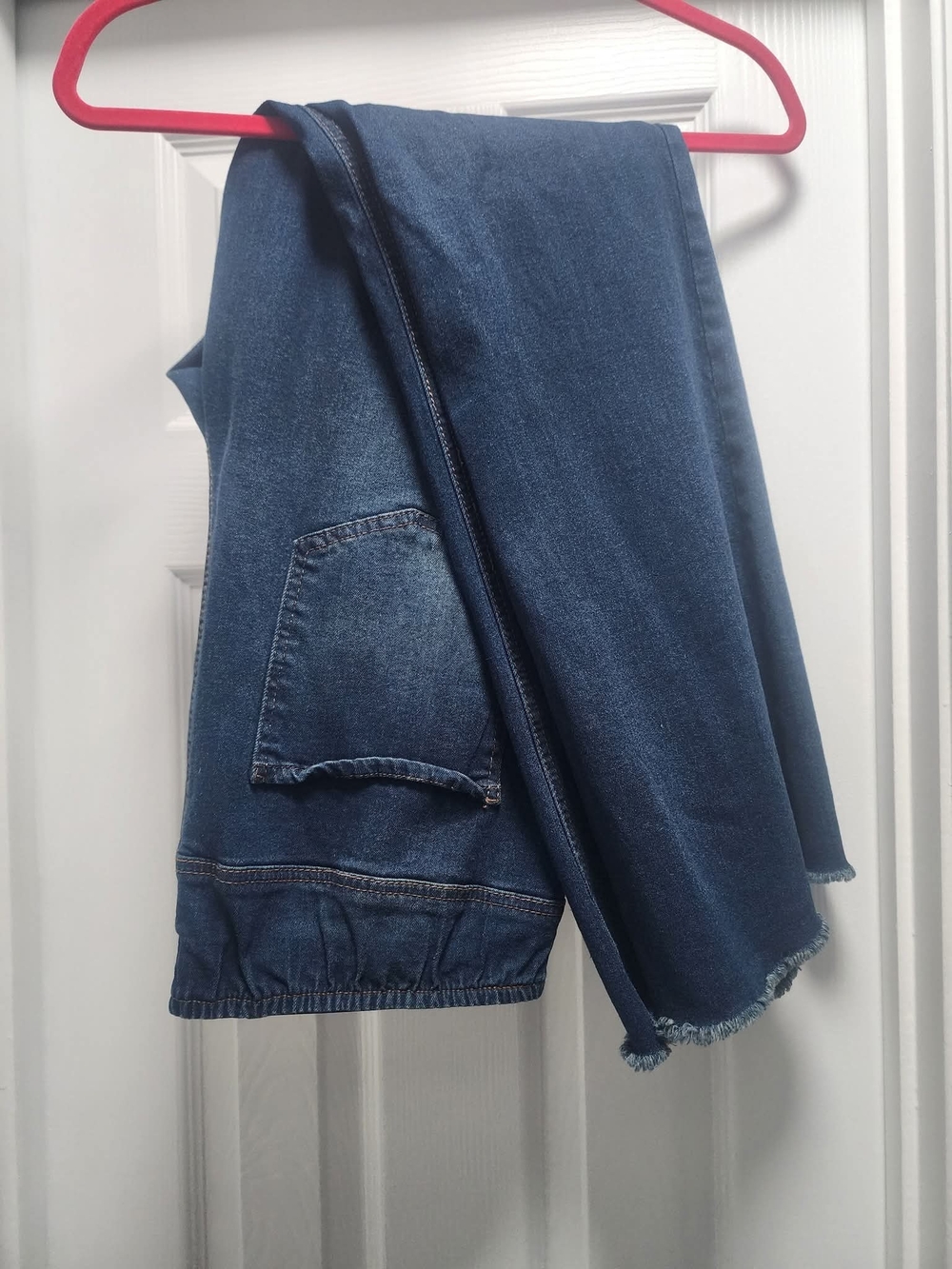 Tinseltown Dark Blue Cropped Ankle Jeans